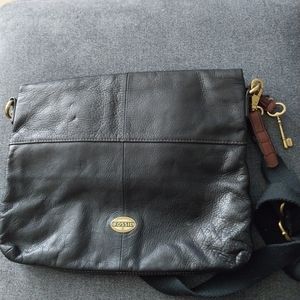Fossil Explorer Fold Over Brown Leather Crossbody Messenger or Shoulder Pre-Love